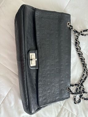 CHANEL Beige Quilted Interior Flap Handbag